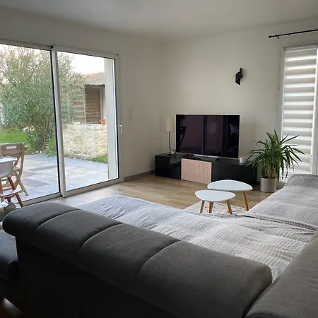 La Belle Parenthese Avec Jardin Holiday home *