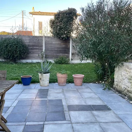 La Belle Parenthese Avec Jardin Holiday home
